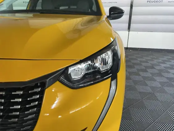 PEUGEOT 208 II - voiture d'occasion - Photo 21