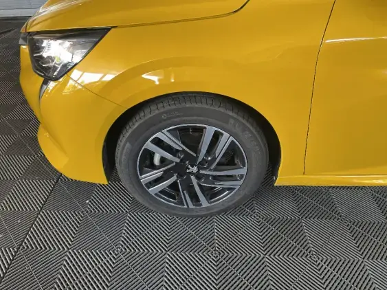 PEUGEOT 208 II - voiture d'occasion - Photo 22