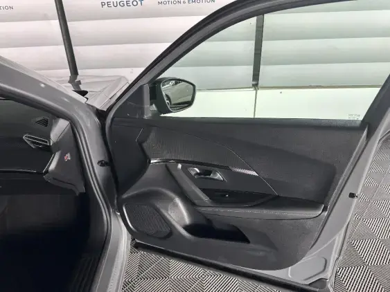 PEUGEOT 2008 II - voiture d'occasion - Photo 19