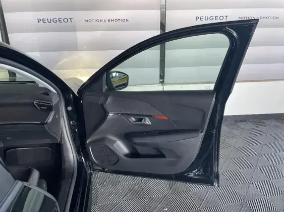 PEUGEOT 208 II - voiture d'occasion - Photo 19