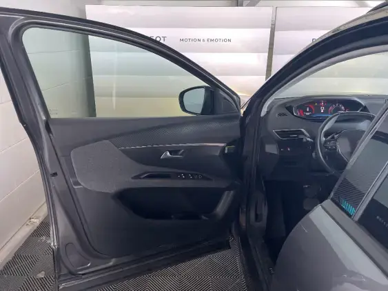 PEUGEOT 3008 II - voiture d'occasion - Photo 17