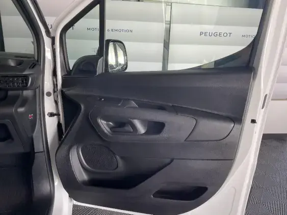 TOYOTA PROACE CITY - voiture d'occasion - Photo 19