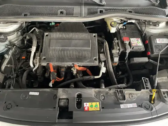 PEUGEOT 208 ELECTRIQUE II - voiture d'occasion - Photo 20