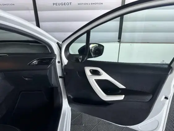 PEUGEOT 208 - voiture d'occasion - Photo 18