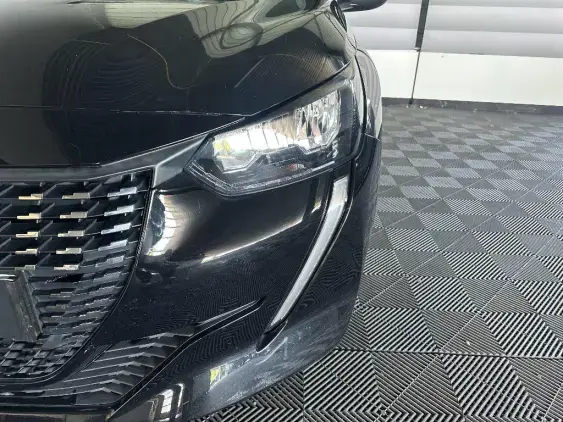 PEUGEOT 208 II - voiture d'occasion - Photo 21