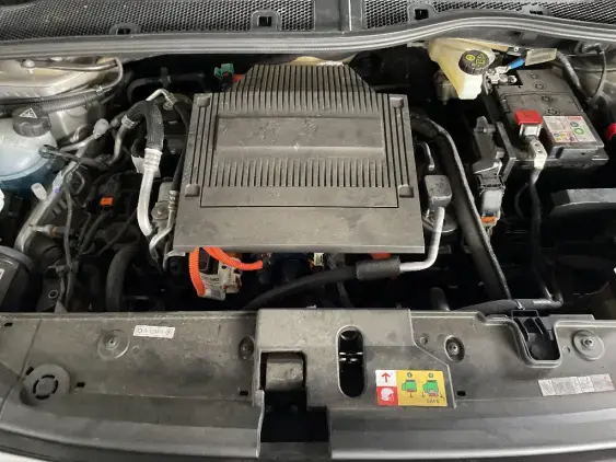 PEUGEOT 208 ELECTRIQUE II - voiture d'occasion - Photo 19