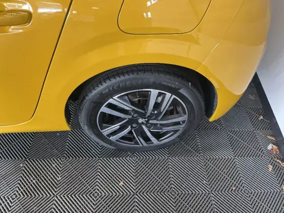 PEUGEOT 208 II - voiture d'occasion - Photo 23