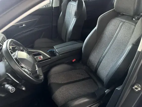 PEUGEOT 5008 II - voiture d'occasion - Photo 17