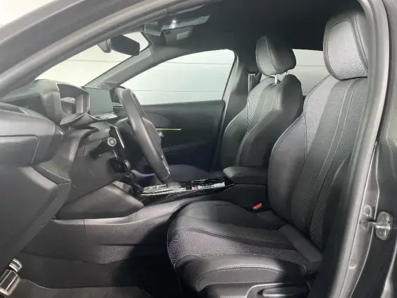 PEUGEOT 208 II - voiture d'occasion - Photo 17
