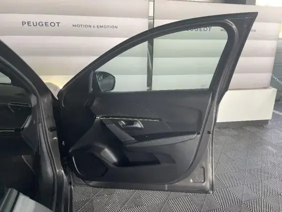 PEUGEOT 208 II - voiture d'occasion - Photo 19