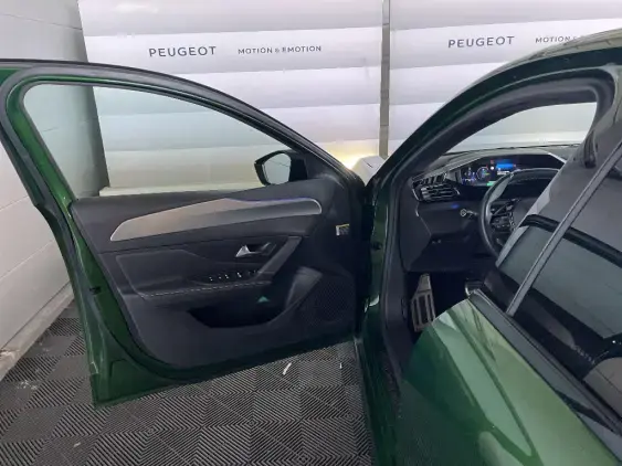 PEUGEOT 308 III - voiture d'occasion - Photo 18