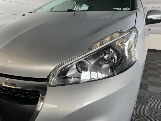 PEUGEOT 208 - voiture d'occasion - Photo 21