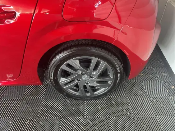 PEUGEOT 208 II - voiture d'occasion - Photo 23