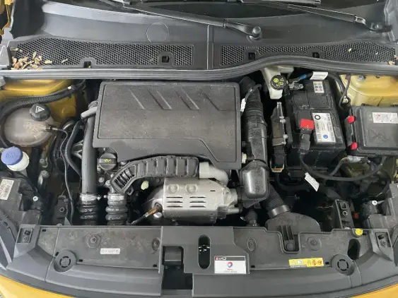 PEUGEOT 208 II - voiture d'occasion - Photo 21
