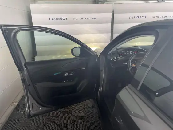 PEUGEOT 208 II - voiture d'occasion - Photo 18
