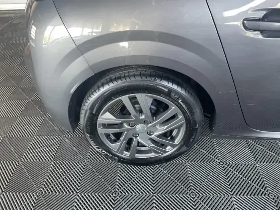 PEUGEOT 208 II - voiture d'occasion - Photo 24