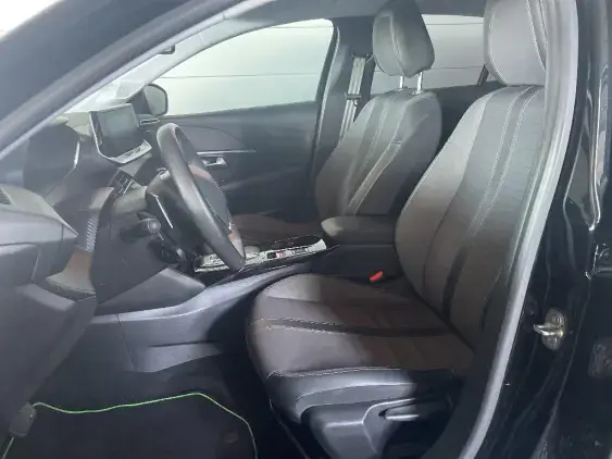 PEUGEOT 208 II - voiture d'occasion - Photo 17