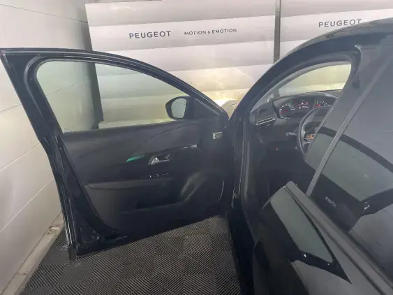 PEUGEOT 208 II - voiture d'occasion - Photo 18