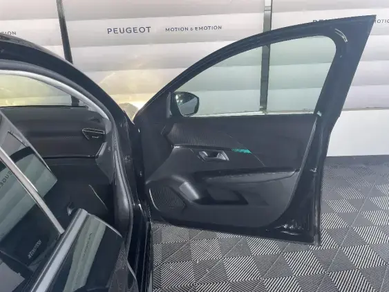 PEUGEOT 208 II - voiture d'occasion - Photo 19