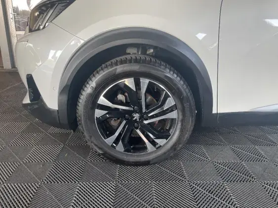 PEUGEOT 2008 II - voiture d'occasion - Photo 23