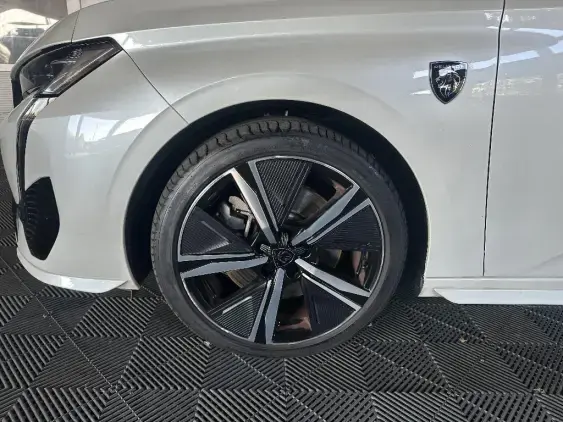 PEUGEOT 308 III - voiture d'occasion - Photo 23