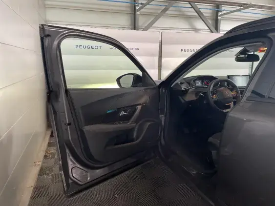 PEUGEOT 2008 II - voiture d'occasion - Photo 18