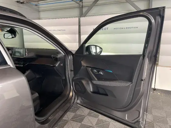 PEUGEOT 2008 II - voiture d'occasion - Photo 19