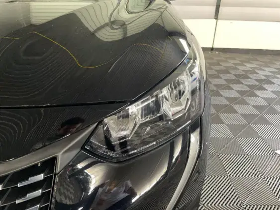 PEUGEOT 208 II - voiture d'occasion - Photo 21