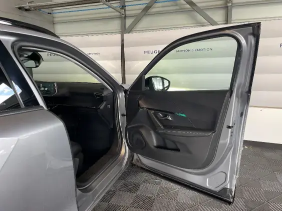 PEUGEOT 2008 ELECTRIQUE II - voiture d'occasion - Photo 19