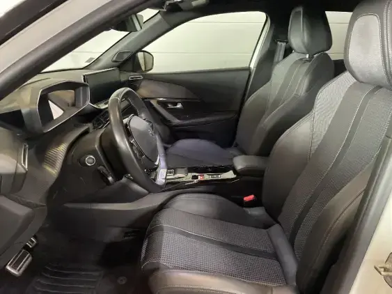 PEUGEOT 2008 ELECTRIQUE II - voiture d'occasion - Photo 17
