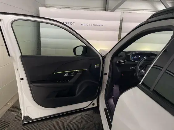 PEUGEOT 2008 ELECTRIQUE II - voiture d'occasion - Photo 18