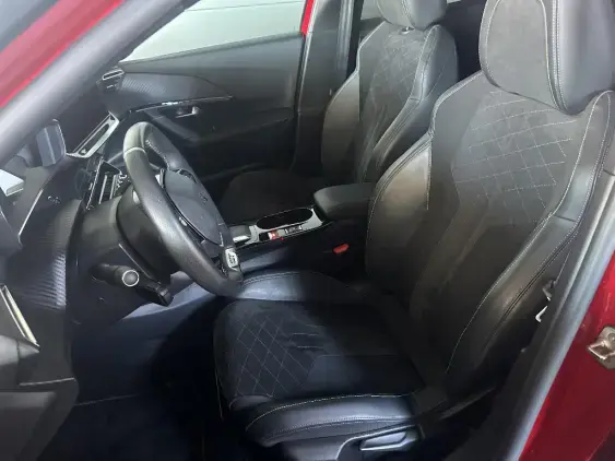 PEUGEOT 2008 ELECTRIQUE II - voiture d'occasion - Photo 17