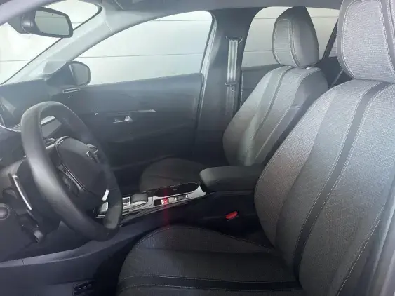 PEUGEOT 208 II - voiture d'occasion - Photo 17