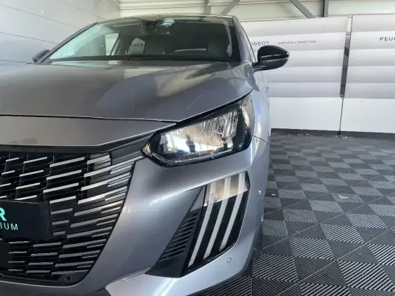 PEUGEOT 208 II - voiture d'occasion - Photo 21