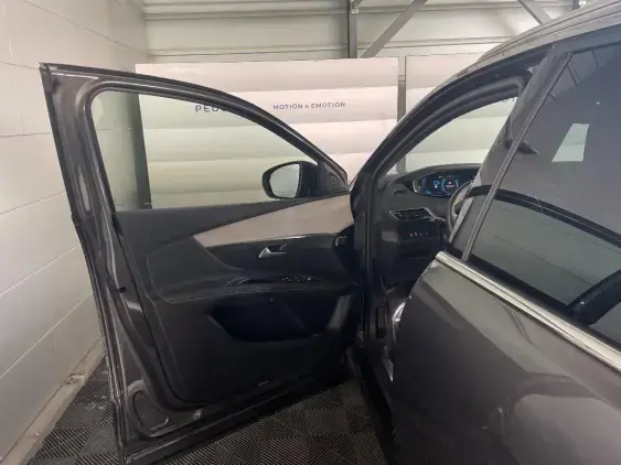 PEUGEOT 3008 II - voiture d'occasion - Photo 18