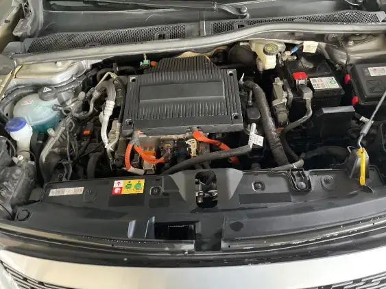 PEUGEOT 2008 ELECTRIQUE II - voiture d'occasion - Photo 20