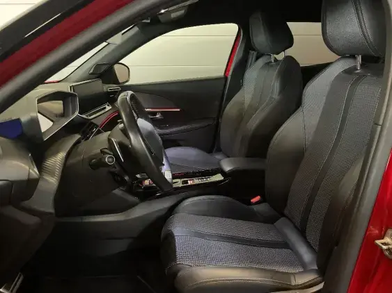 PEUGEOT 2008 II - voiture d'occasion - Photo 17