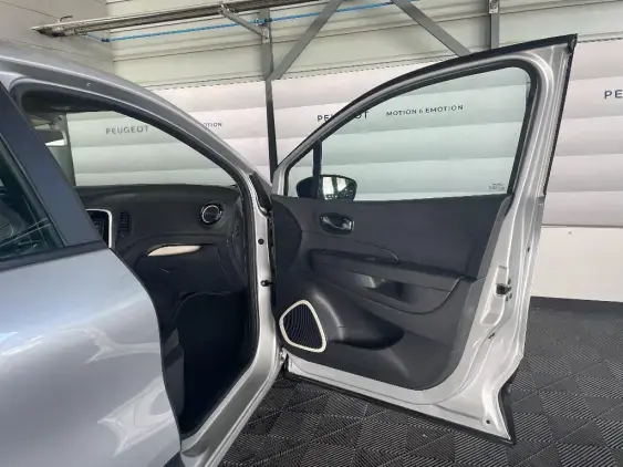 RENAULT CAPTUR - voiture d'occasion - Photo 19