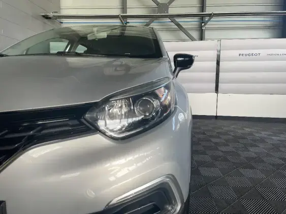 RENAULT CAPTUR - voiture d'occasion - Photo 21