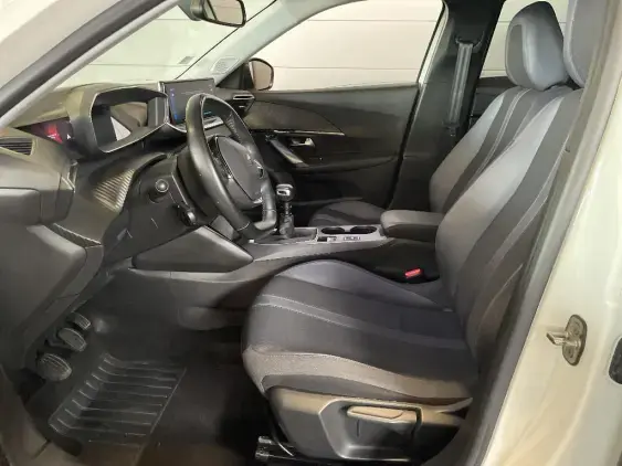 PEUGEOT 2008 II - voiture d'occasion - Photo 18