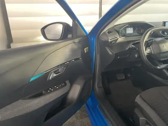 PEUGEOT 208 ELECTRIQUE II - voiture d'occasion - Photo 19