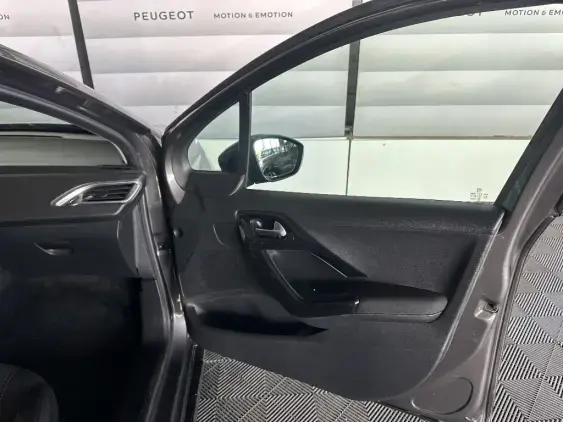 PEUGEOT 2008 - voiture d'occasion - Photo 19