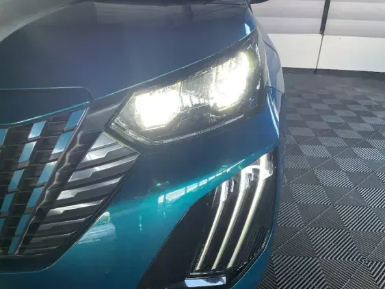 PEUGEOT 2008 II - voiture d'occasion - Photo 22