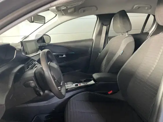 PEUGEOT 208 ELECTRIQUE II - voiture d'occasion - Photo 17
