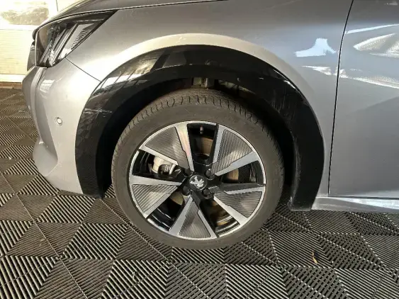 PEUGEOT 208 ELECTRIQUE II - voiture d'occasion - Photo 22