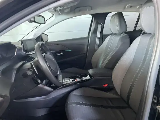 PEUGEOT 208 II - voiture d'occasion - Photo 17