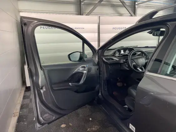 PEUGEOT 2008 - voiture d'occasion - Photo 18