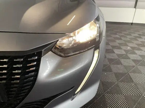 PEUGEOT 208 II - voiture d'occasion - Photo 22
