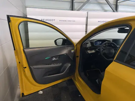 PEUGEOT 208 ELECTRIQUE II - voiture d'occasion - Photo 18