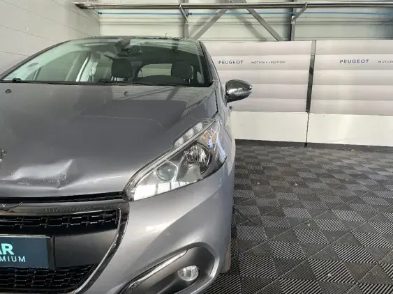 PEUGEOT 208 - voiture d'occasion - Photo 21